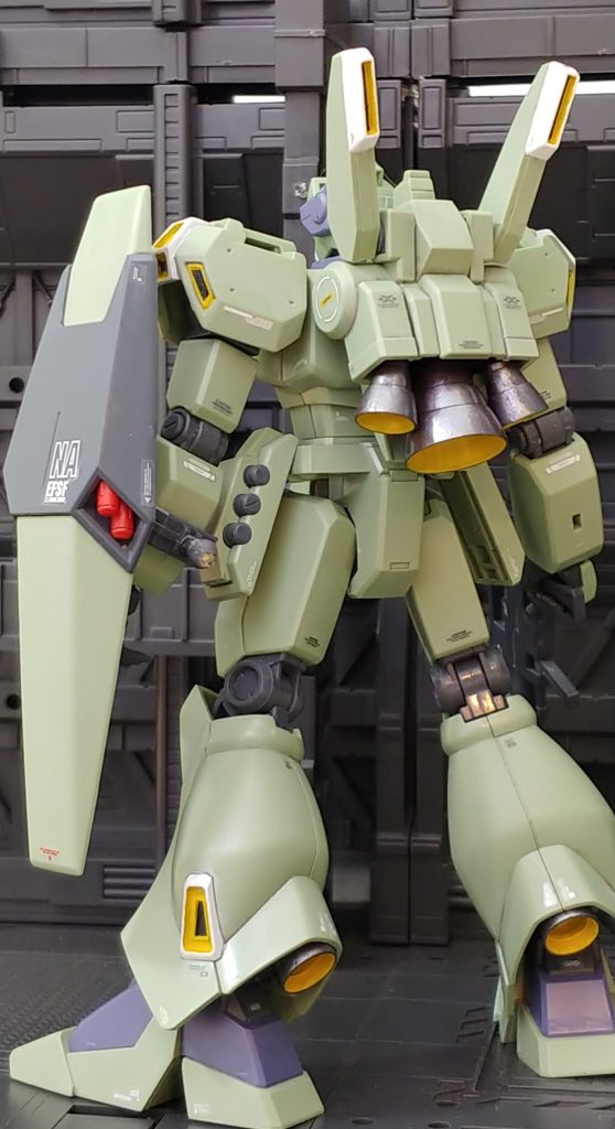 シールドは角度調整できるよう接続をボールジョイントに変更しました。