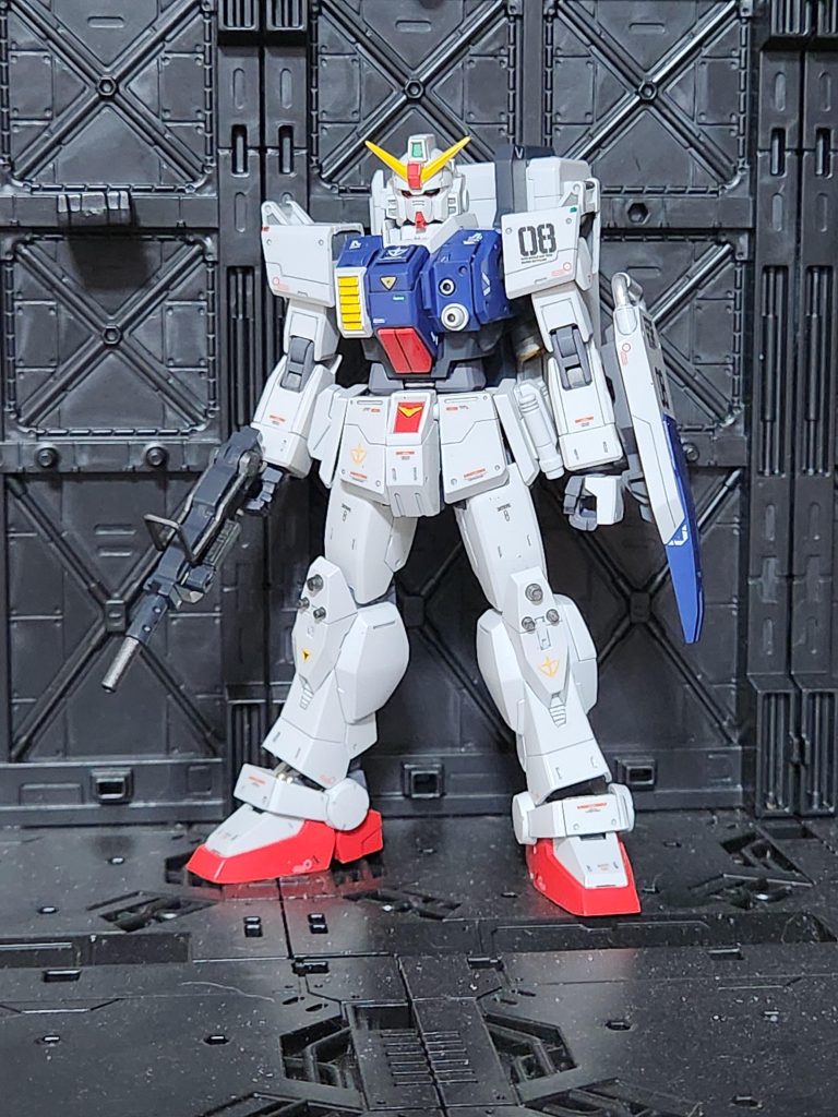 少しスジボリを加えて、マグネットを仕込んだだけの変更です。