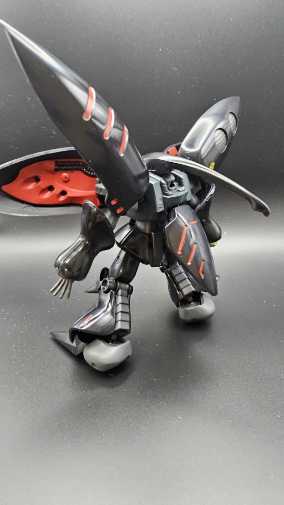 足の一部はマットで塗ってグロスを引き立てるようにしましたがイマイチ？