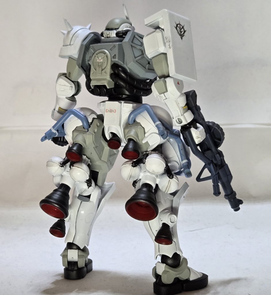 大型スラスターは「赤いガンダム」のビットのスラスターを付けています！