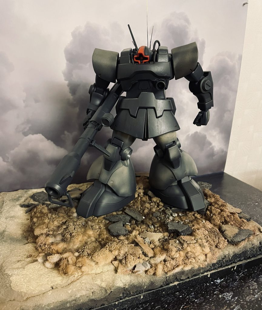 ジオラマ全景です。MGキットはやはり迫力があります。