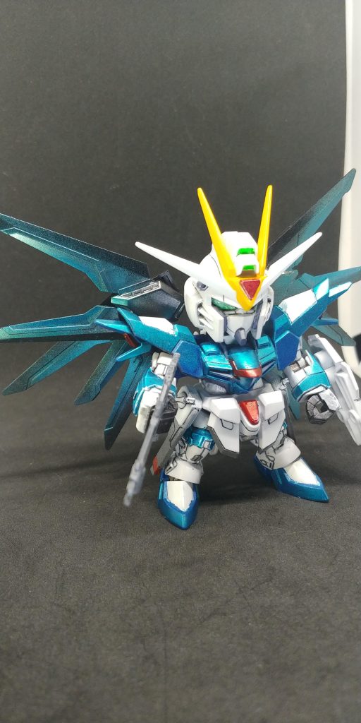 マスキング頑張ってやろうと思ってやってたが、顔·胸辺りやった後あたりから残り適当になりました・・・言い訳とすれば、後ろ姿の抜けの部分見てたら埋めりゃいいんだろうけど何かちゃんとやる気が下がりました