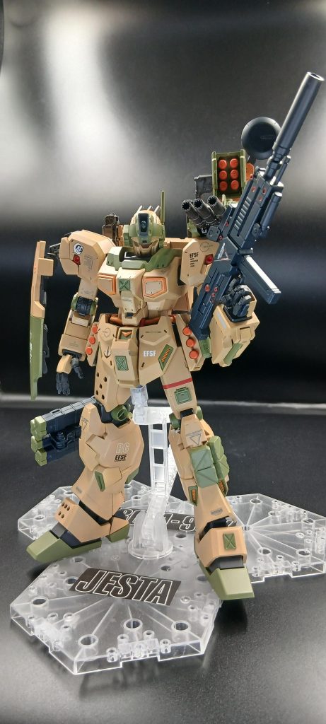 正面全体像です。