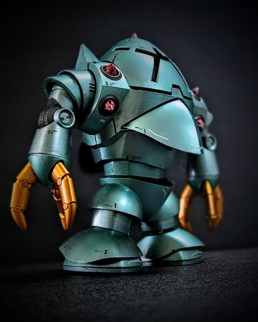 背面カット。塗装はシタデルカラーの筆塗りで全塗装しています。