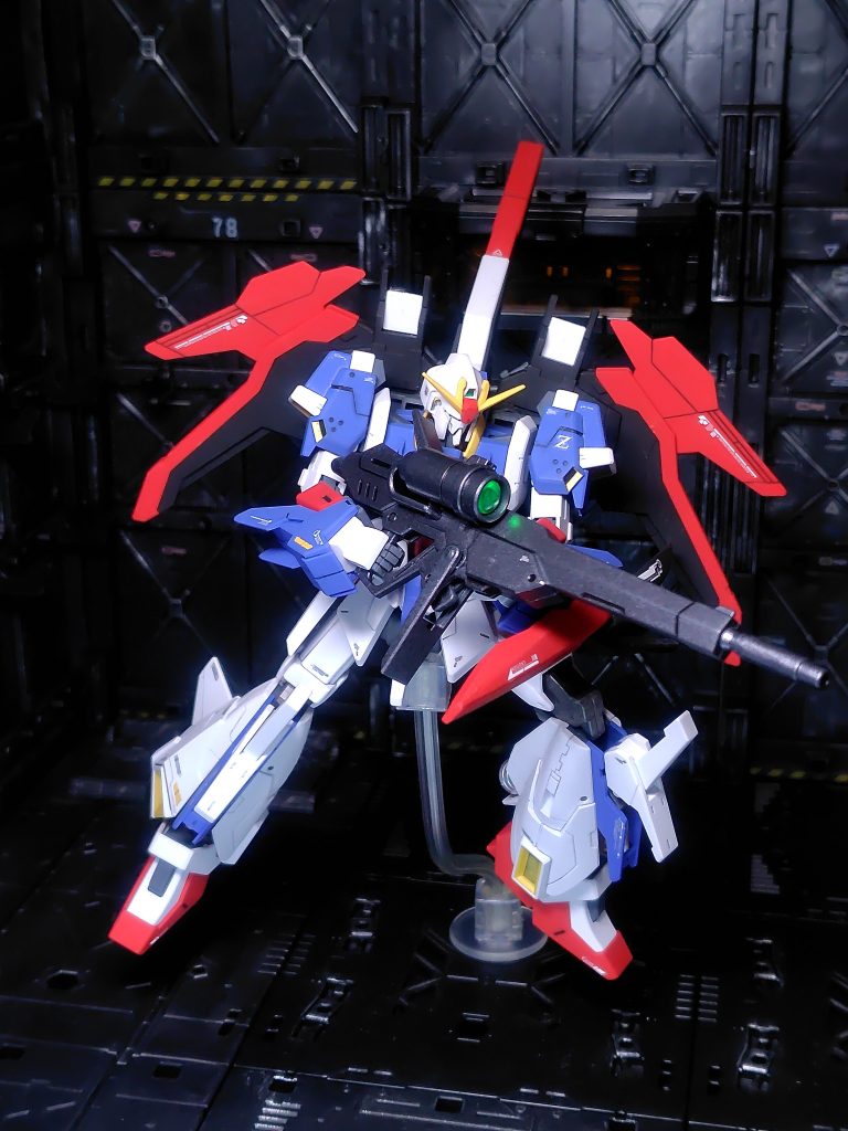 ライフルはガンメタル。スコープ部分はHアイズ+ラピーテープ。