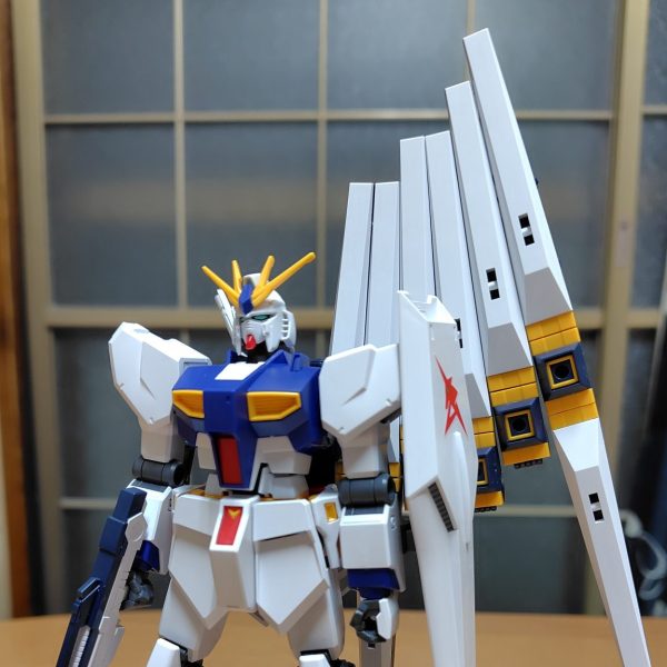 νガンダム用装備・フィンファンネル等