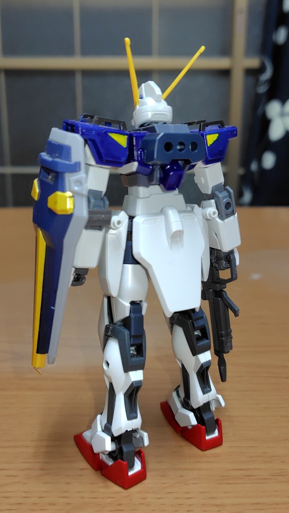 ストライク系列用に接続プラグも付属。ストライカーパック用背面とガッチリ噛み合います。