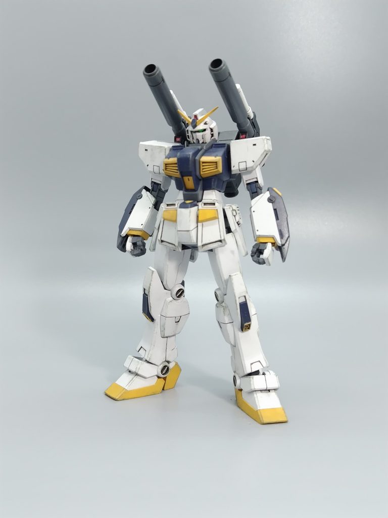 黄色をすこし暗めにして派手さを抑えたつもりです。こちら未完成状態。