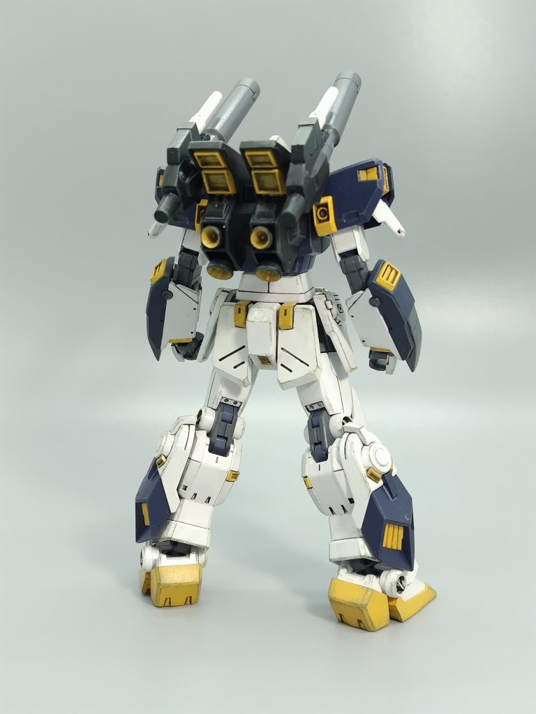 ４．５号機と同様のフォーマットで関節等は同じ作りでした。