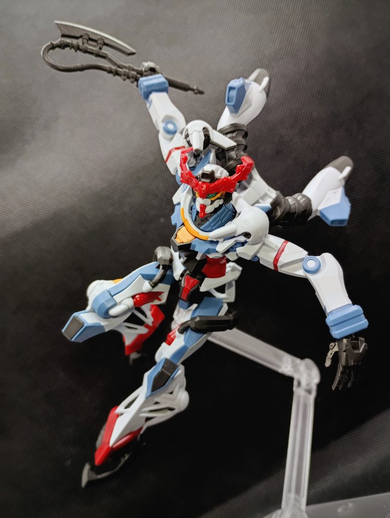 4枚目はジークアクス、またの名をガンダムクアックスです宇宙空間で縦横無尽に動き回っているイメージで撮ってみました