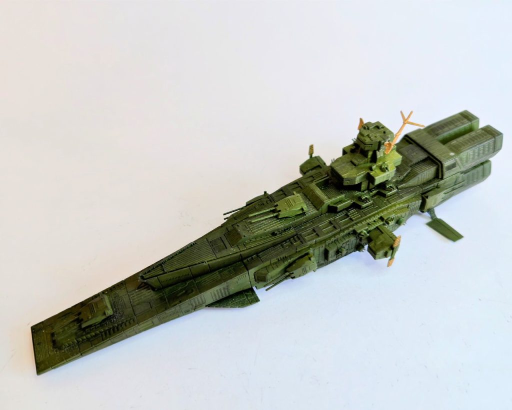 ご覧いただきました皆様ありがとうございました！ヽ(ﾟ∀ﾟ)ﾉ ﾊﾟｯ☆Episode1から早速エース登場です！今回名前が出ている人物達は全部公式から出ているものです。0083が多いですが0090年代の作品で名前が挙がる方もチラホラ。若き頃の彼らが今作には出演しています。第5幕からはエースの熱き戦闘と共に政治的背景を盛り込み、一年戦争の裏の史実が語られます！ではガンプラ紹介、今回はEXモデルのマゼラン級です。パーツロストに気をつけながら作っていましたが案の定やらかしました( ；∀；)