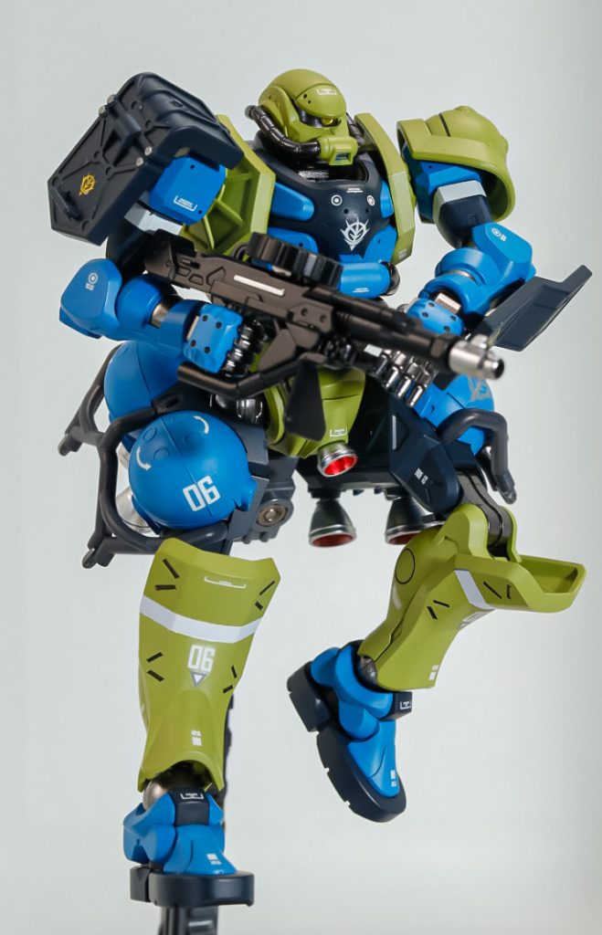 モノアイを黄色にしたのは失敗でした。