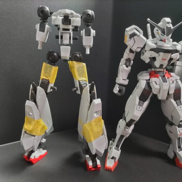 理想の可変機を作っている最中だけど飛行形態に変形するとき頭部の収納が難しくなったのでフレームの再製作をすることにした。せっかくなので機体構造の理想を書き出すことにしました。バルバトスの初期案が膝に動力炉持ってるデザインでたまたま同じだったので胴体フレームだけ作り直します。&nbsp;全体格闘できるようなデザイン、なるべく正統なMS、量産機っぽく。内部フレームをつくり外装をつけれるようにする。(可変機構は特定の部位に頼らない)、四足と頭部で変形できるようにする。(MS、MA、飛行形態の３段階)飛行形態ZのようにまとまったスタイルMA形態プルーマやモビルワーカーがモチーフの形態&nbsp;頭部バルカン、狙撃スコープガンダム顔にするかセンサー風にするか迷ってる。デザイン的には大きいほうがいいが、変形後の収納が大変。&nbsp;胴体(内蔵キャノン)、有線ビームサーベルサイズはガンダムフレーム以下。バックパックはGQuuuuuuXみたいな感じ。GNドライブ搭載。&nbsp;腕部内蔵射撃武装、近接格闘武装、(シールド)ガザンを検討中。&nbsp;腰部(大型射撃武装(アーム接続))、(サブアーム)フロント、リアアーマーは大きめ&nbsp;脚部ガンビット、(予備マガジン)、(アックス)、クロー可変機構に合わせて中空か、細くする。デカいバーニア。リアクターを膝にする。&nbsp;設定はあるけどだいぶ長くなるので気が向いたら投稿します。簡単に言うと00、水星、鉄血がつながっている世界線の厄祭戦最初期の試作MS。（2枚目）