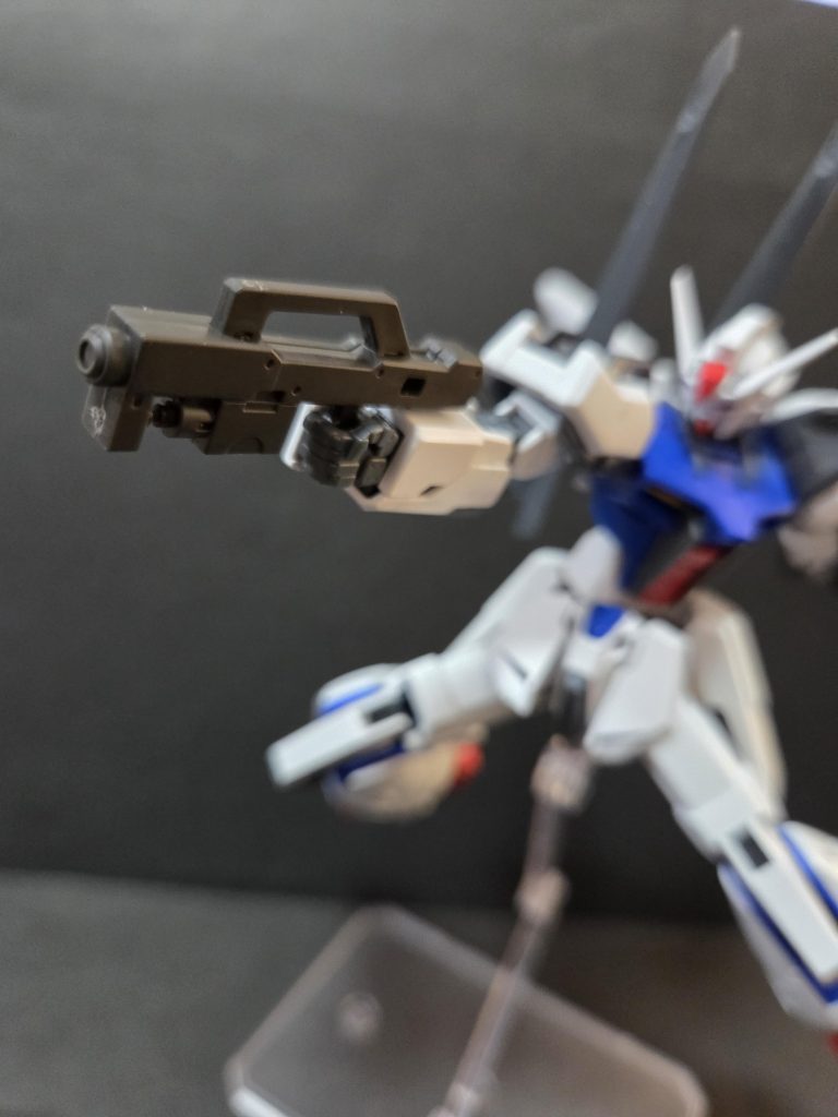 ビームショートライフルこれは確かオプションパーツのやつだったかな？このスマートな感じ、好みです。