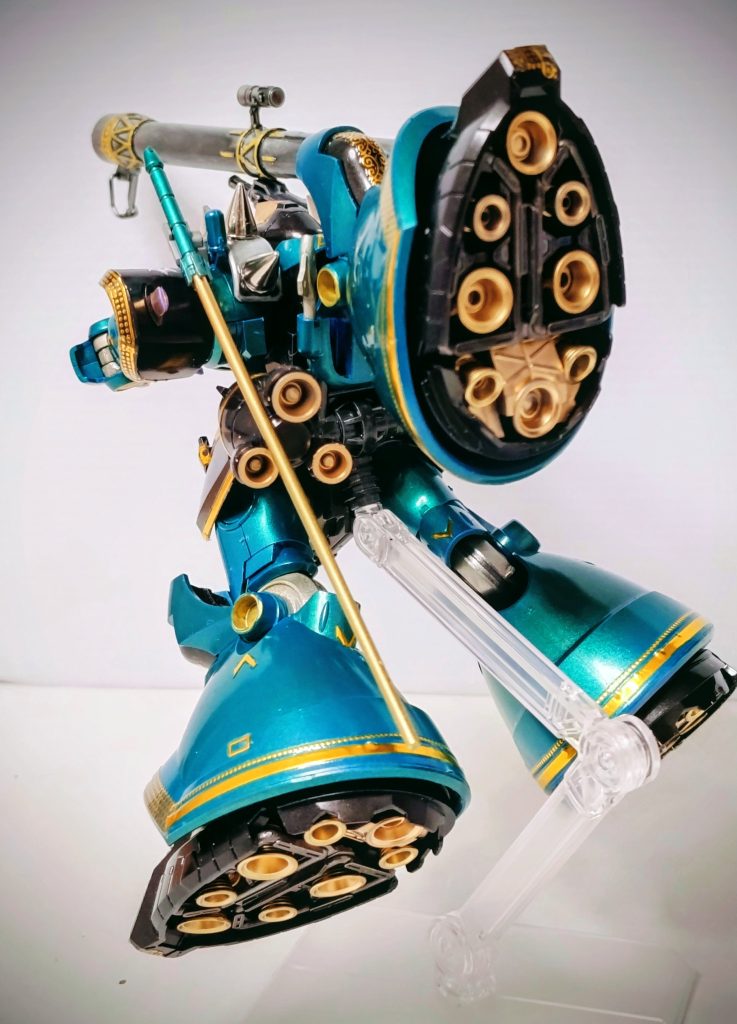 GQドムは後ろ姿のコレでもかという噴射口がカッコいい。