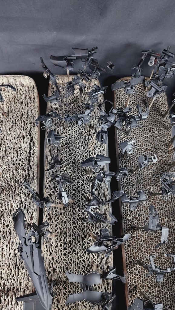 MGナラティブガンダム–3枚目/制作者：やっすおう