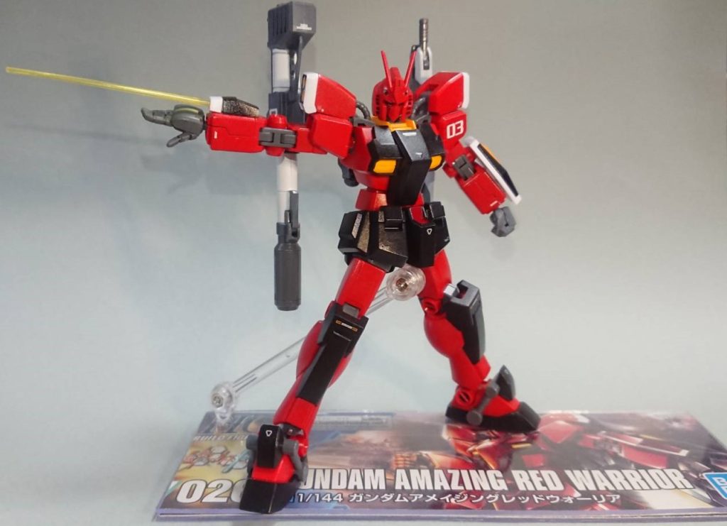 1-1　赤と黒のカラーリングのRwを見かけて作成額が黒でアンテナ金色のバージョンもあって迷う