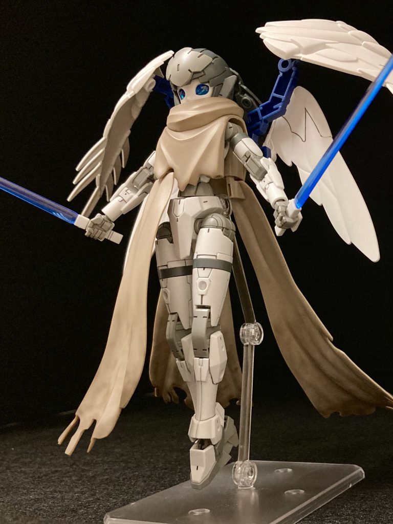 全体像はこんな感じアチェルビーは“素組み”＋スミ入れマントはタミヤのウェザリングマスターで汚し表現を