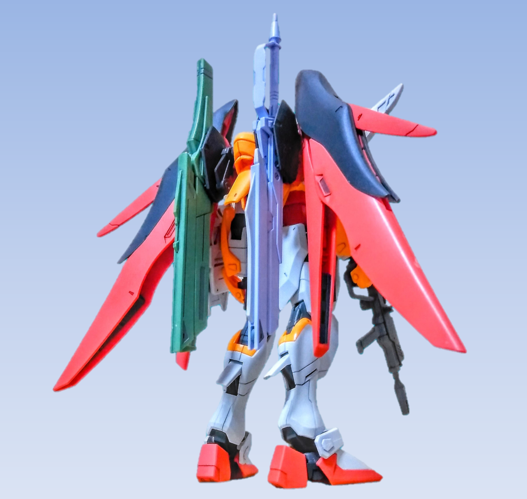 背面、各バーニアをネイビーブルーで塗装しています。