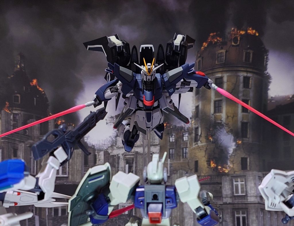 HGCE 1/144 ライジングフリーダムガンダム–5枚目/制作者：黒井 響介