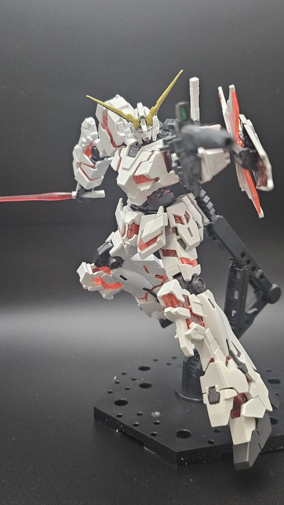 ユニコーンガンダム　パール塗装