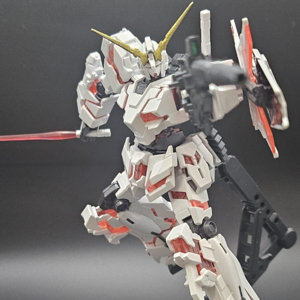 ユニコーンガンダム　パール塗装