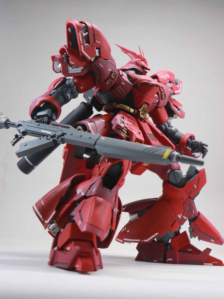 逆シャアの放映と同い年なので、リアルに見たのはここ数年なのですが、ロングレンジライフルを持って今にも出撃しそうなイラスト(当時のポスター)がめちゃくちゃかっこいいと思ったのを覚えてます！ロングレンジライフルが付属してこのポージングが出来るのはほんとに良いですね！ご覧いただきありがとうございました。