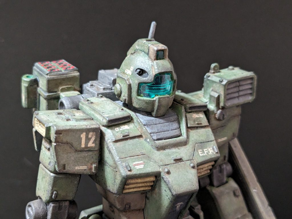 【上半身】頭部は形状変更。マッシブにしたかったので肩は2mm高くしてダクトを追加。ショルダーアーマーのダクトはうまいこと埋め込めました。