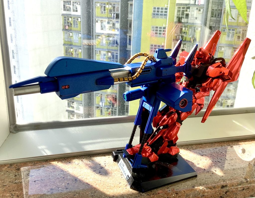 窓辺に、日の下で一枚