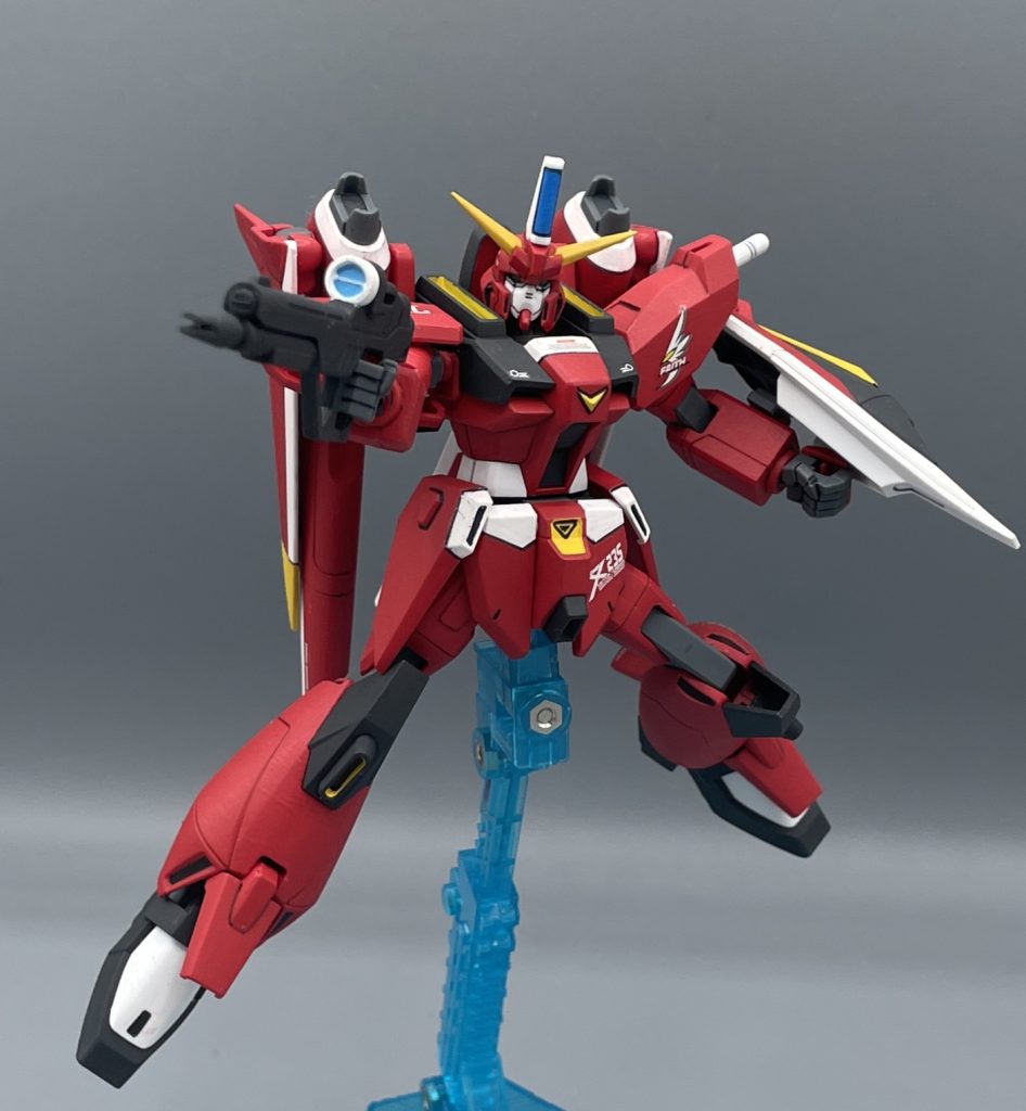 高エネルギービームライフル　セイバーの標準装備。MA形態に変形した状態でも使用可能な高性能ライフルです。