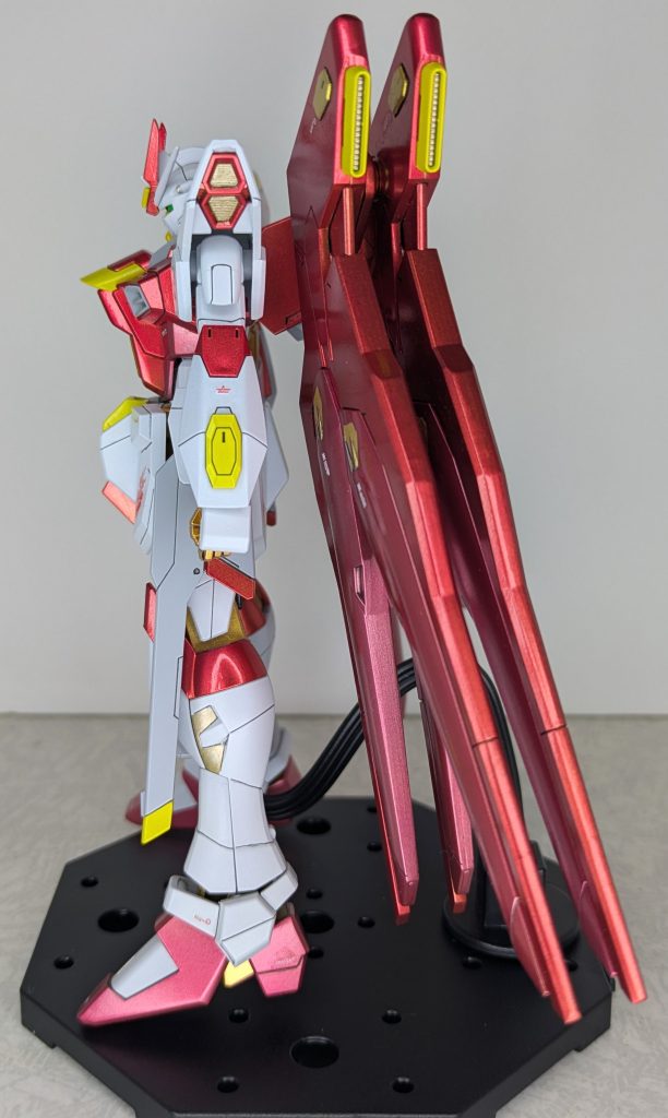 HG ストライクフリーダム 朱雀舞焔–3枚目/制作者：らいえん