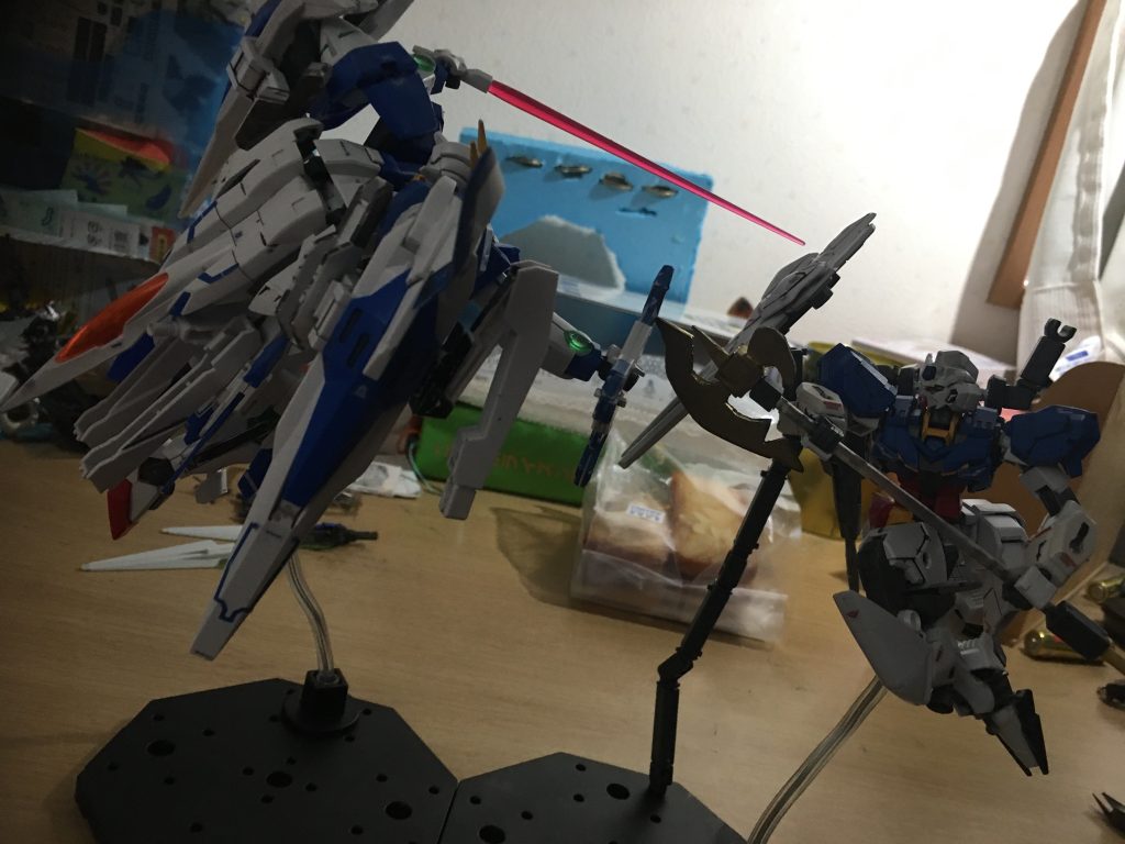 ステラガンダムとの戦闘シーン的なやつです。ビルドの世界線であったらいいなと思いながらポージングしました