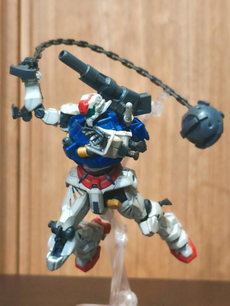 うなるアルテイシア・ハンマー！ハンマー用のアクションベースパーツが付いてるので、ハンマーを使ったポージングも容易。痒い所に手が届くキットです。セイラ「兄は鬼子です」シャア「妹は鬼です」