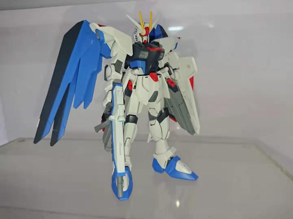 HG•フリーダムガンダム