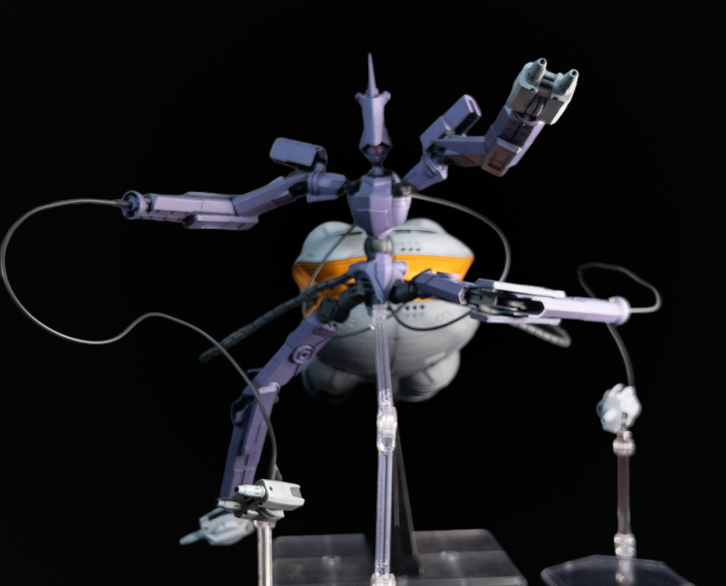 オールレンジ攻撃が来るぞ（響きがカッコいい！）何気にアルミ線がまぁまぁ重さがあるので、ジョイントパーツにスタンド穴開けたパーツを自作して保持できるようにしましたジョイントパーツは全部で３種類作成（通常・アルミ線接続用・スタンドとアルミ線の両方接続用）して状況に合わせて使い分けできるように工夫しました