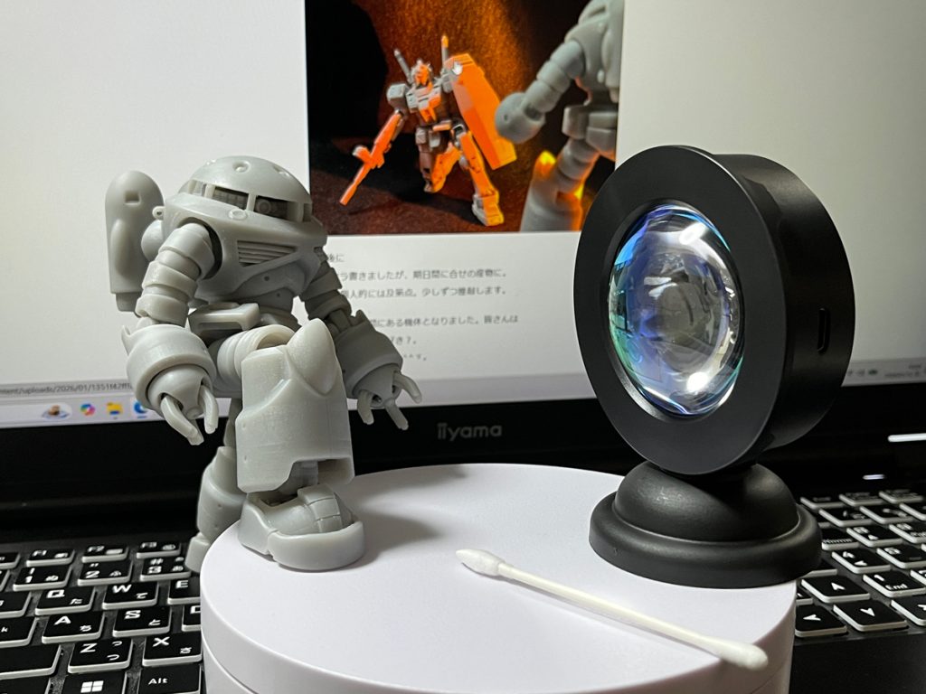 作品名：●脱力中…百均良品二選。<p>全力疾走のズゴック・何とか一応走り切りました。個人的には嫌悪覚悟の冒険だったので喜びもひとしお…。閲覧の皆様、いいねまで頂いた皆様、どちらの皆様にも感謝申し上げます。 開放感より惰眠中。緊張の揺り戻し疲労を自覚中。 さて [&hellip;]</p>
