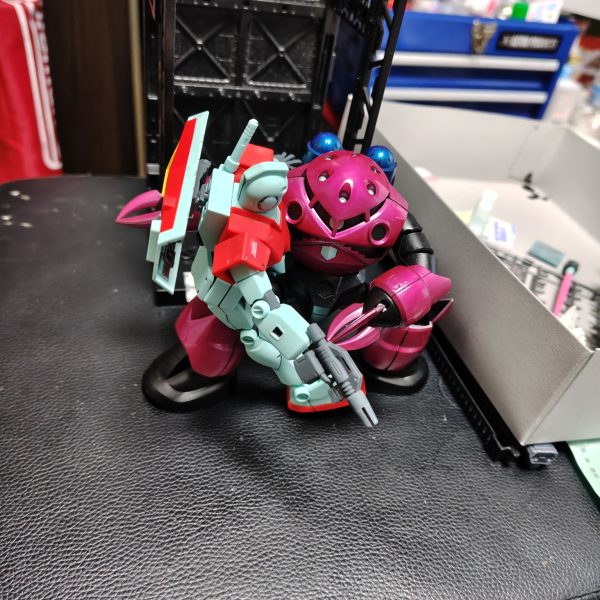 ジャブローに散ると散らない