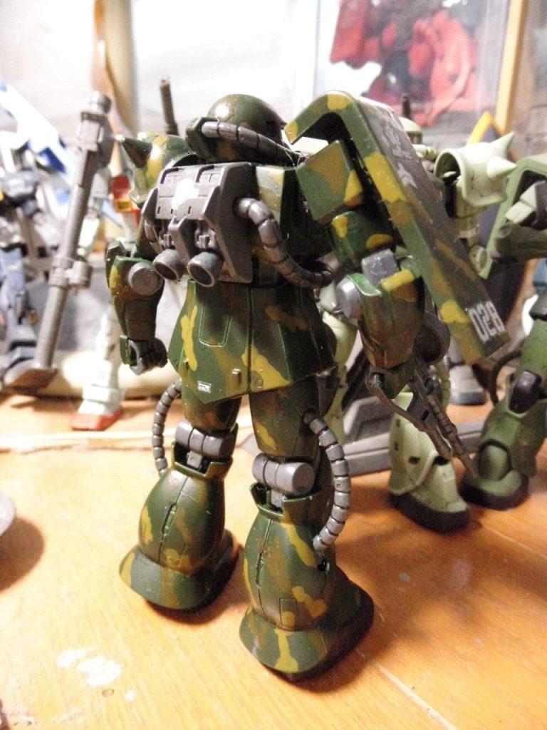 迷彩ザク（FGザク）–3枚目/制作者：福田政幸