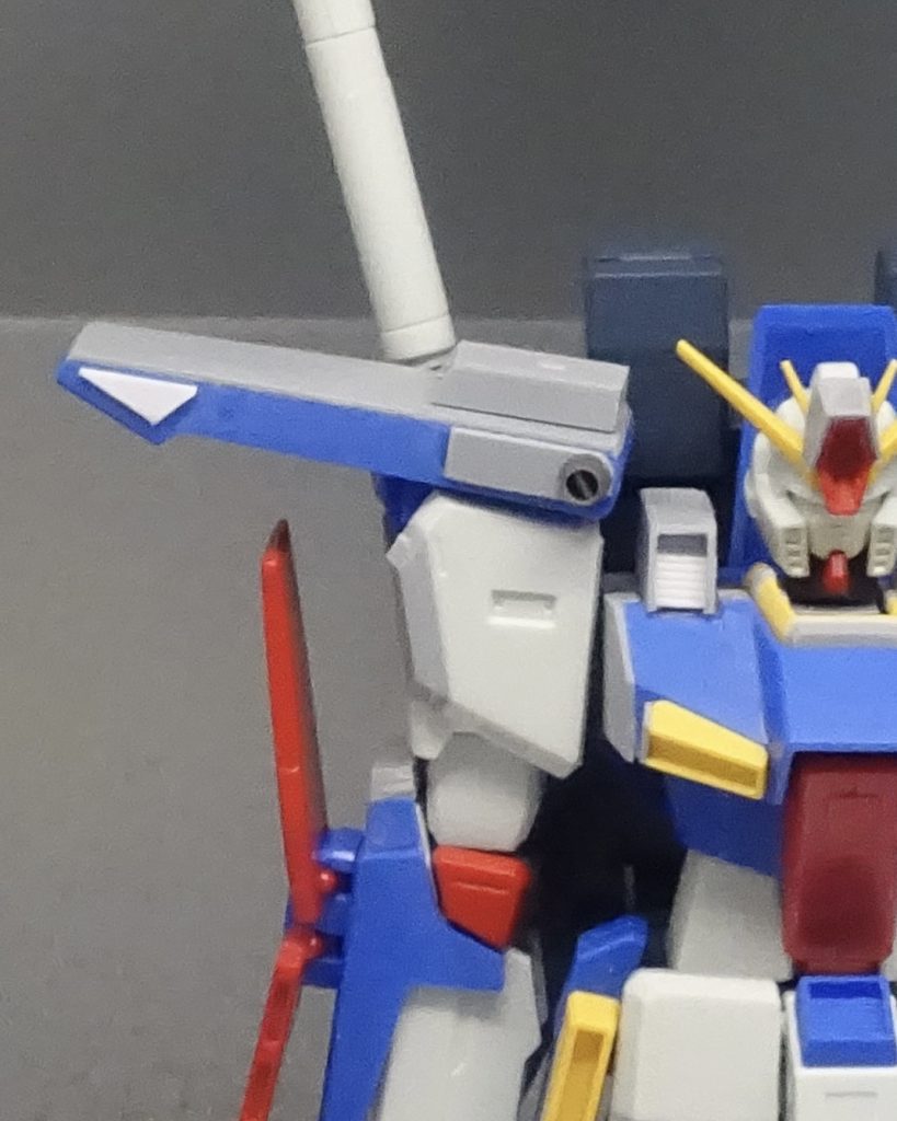 肩上バインダーのインテーク追加です、最終もう一回り小さくしました。