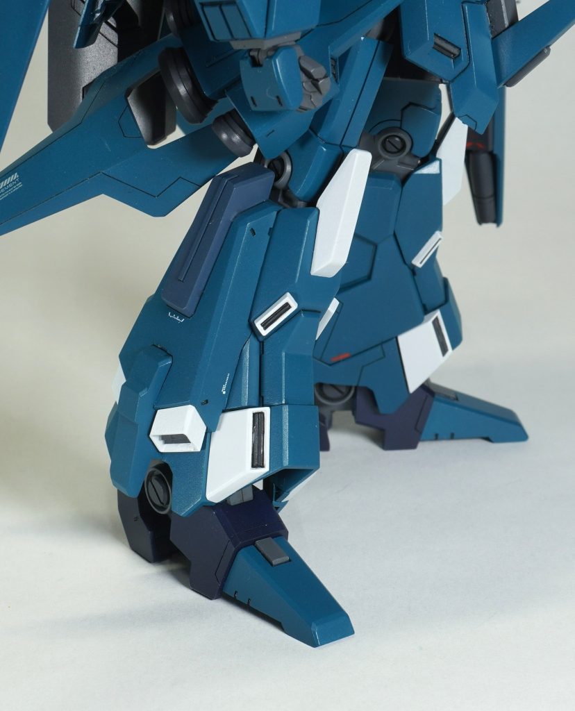 リゼルのスネのゴチャゴチャしてるのが好きです。