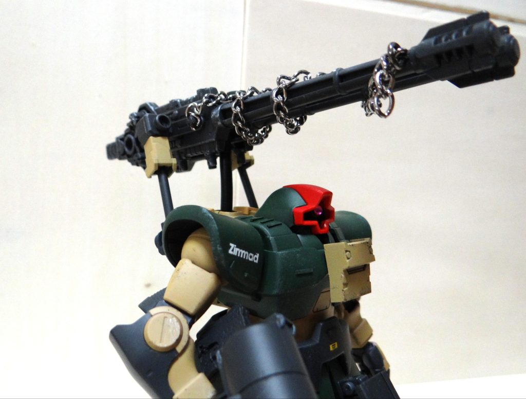 今回の目玉のキャノンは、ゾイドのオプションパーツから持ってきました。一応ビームキャノンという設定です。