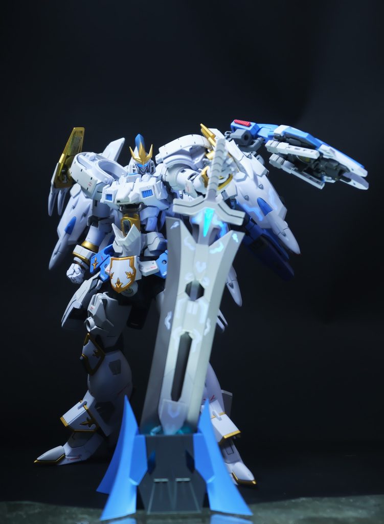 ソードは幅詰めを行い、長剣を納刀しつつ、大剣にできるように調整