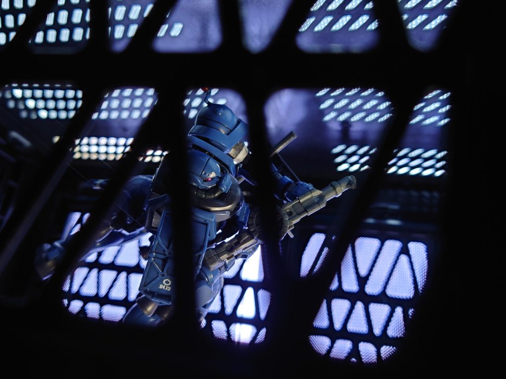 パケ絵 軍警ザク–3枚目/制作者：E12改