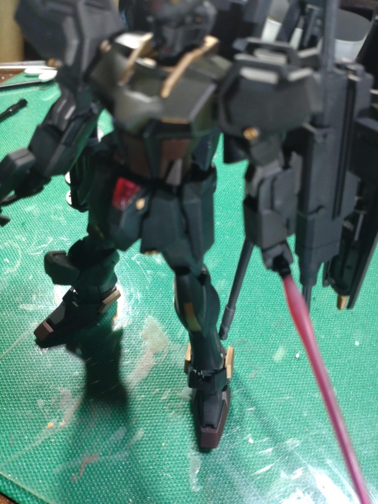 ビームサーベルもやたらと赤くなった気がする。