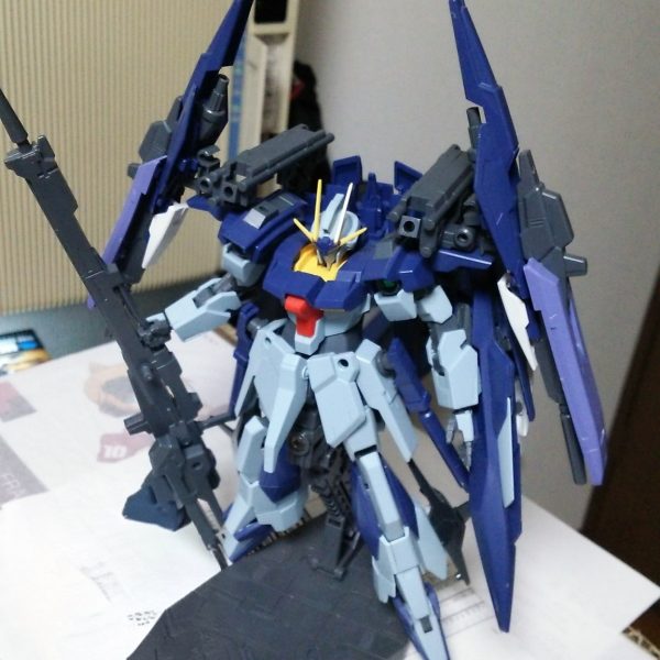 ライトニングのバックウェポンシステム、その運用方法は Gディフェンサーに置き換えると面白そう、と思い制作を開始した·····のが なんだかんだで もう数年前w時間が空いた時に ちょっとずつ手を入れて なんとか形になってきましたライトニングにディフェンサーがドッキングするのだから『スーパーライトニング』！良い！良いじゃないですか！『スーパー』を冠すると無条件でテンションが上がる 古いオジさんな、私の趣味な作品が出来上がるか 興味があったら完成まで気長に見守って下さいw&nbsp;（5枚目）