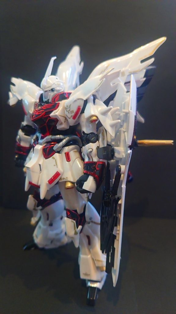 ツヤツヤテカテカの純白のシナンジュ