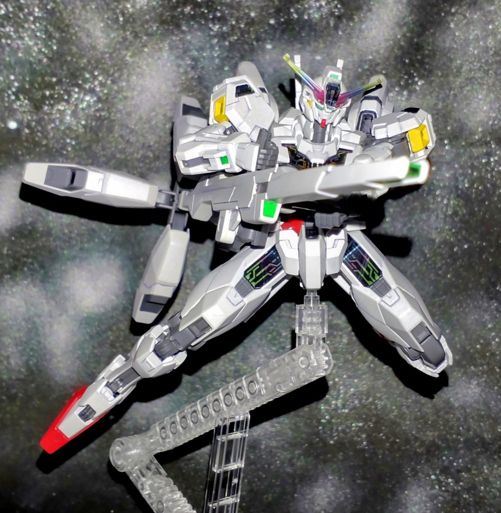 最後にパッケージと同じポーズ。以上ガンダムキャリバーンでした。私にとっては初の水星キットでありリリース当時店舗を探しまくって購入したキットでもあるので思い入れは結構あります。本年も色々と投稿していきたいと思いますので宜しくお願いします🙇最後まで見て頂いてありがとうございます。