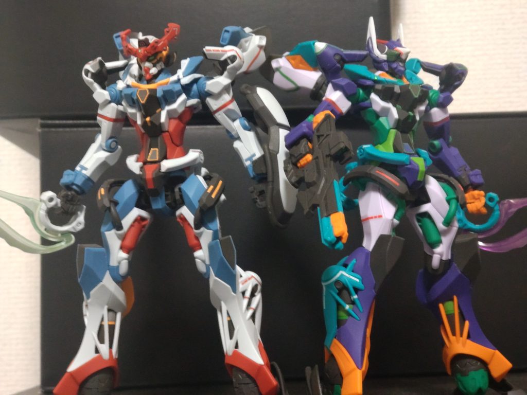 ジークアクスとジフレドはもう二度と組みたくないキットですがまだうちに一つずつあるんですよね……劇中のこの二体の自分の評価は最初→某人造人間物語終盤→パイロット想いのいいガンダム最終的→口が開いたことでライン超えですね。口は開けないでほしかったのとジークアクスの声優は変えてほしかったですね。ただこの二体は並べたかったのでよかったと思います。それでは長々と失礼しました。この作品が誰かのガンプラ作りの役に立ってくれたら幸いです。