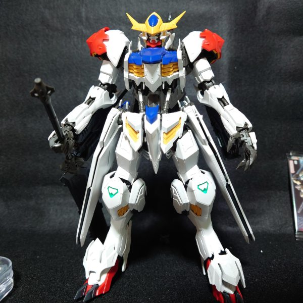 バルバトスルプスの改修です！！プロポーションがいいと思ったんですが、少し寸詰まり感凄かったのでちょぴっとだけ延長してみましたMgの延長工作は中々しんどいものがありましたね…。難しい…完成は1月末を予定してます✨お楽しみに！C3でした（5枚目）