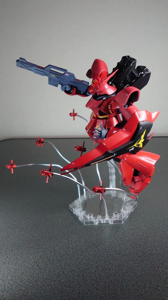 HGUCサザビー–3枚目/制作者：よっぴ猿